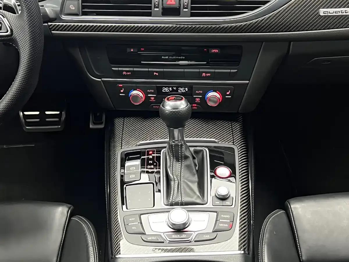 2016 Audi RS 6 4.0T Avant — миниатюра 16