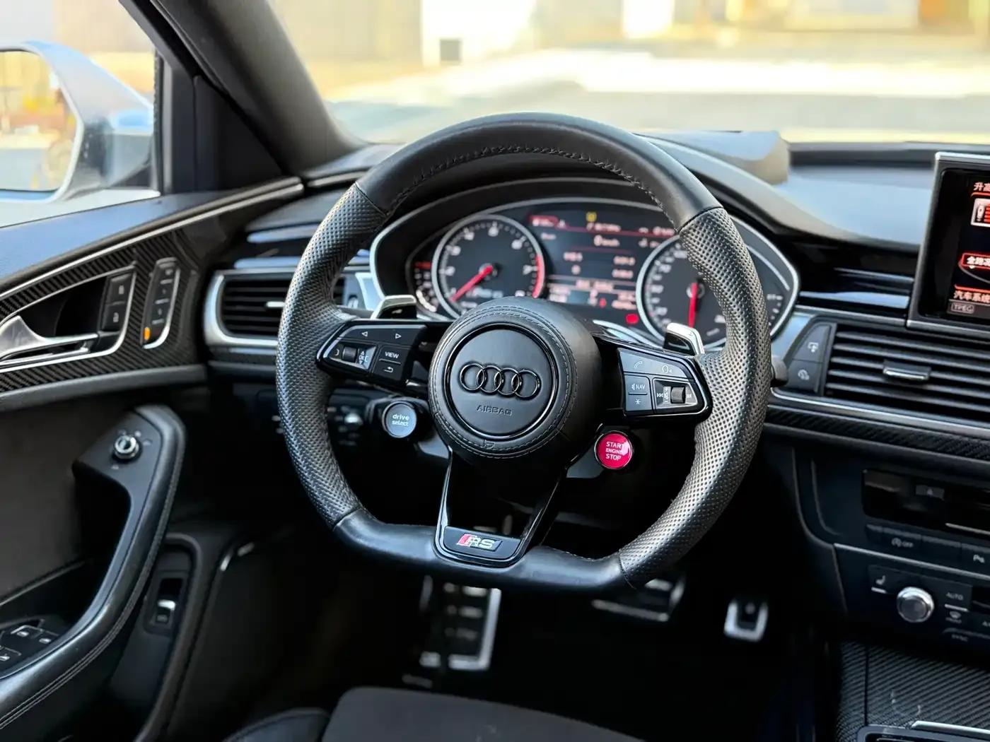 2016 Audi RS 6 4.0T Avant — миниатюра 13
