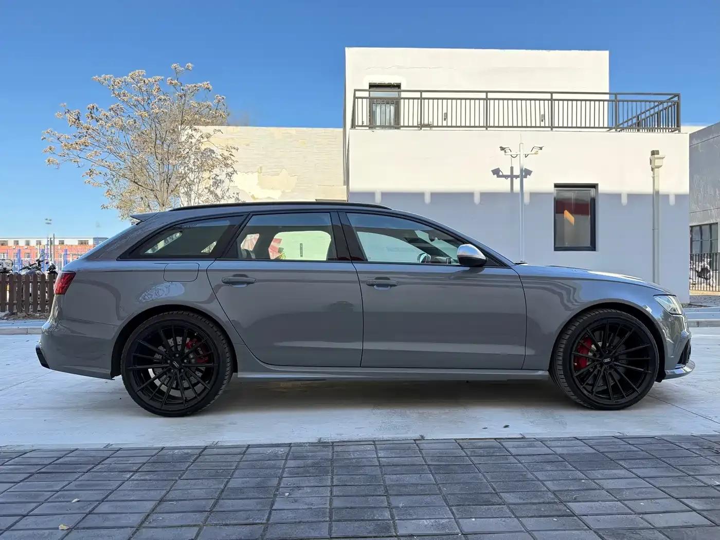 2016 Audi RS 6 4.0T Avant — миниатюра 3