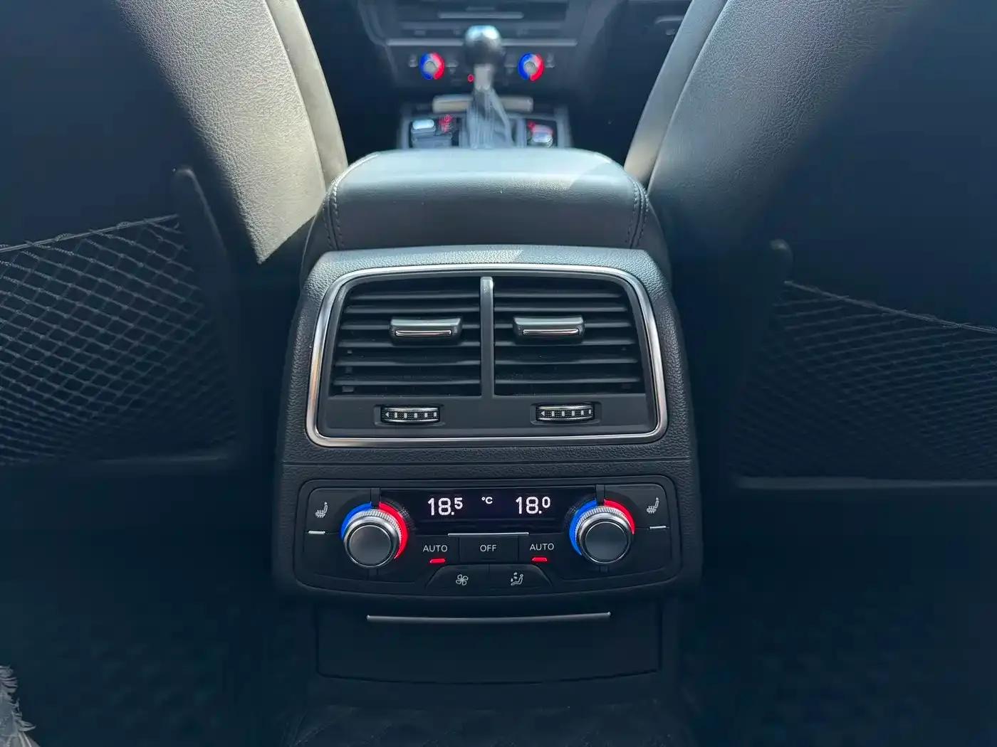2016 Audi RS 6 4.0T Avant — миниатюра 12