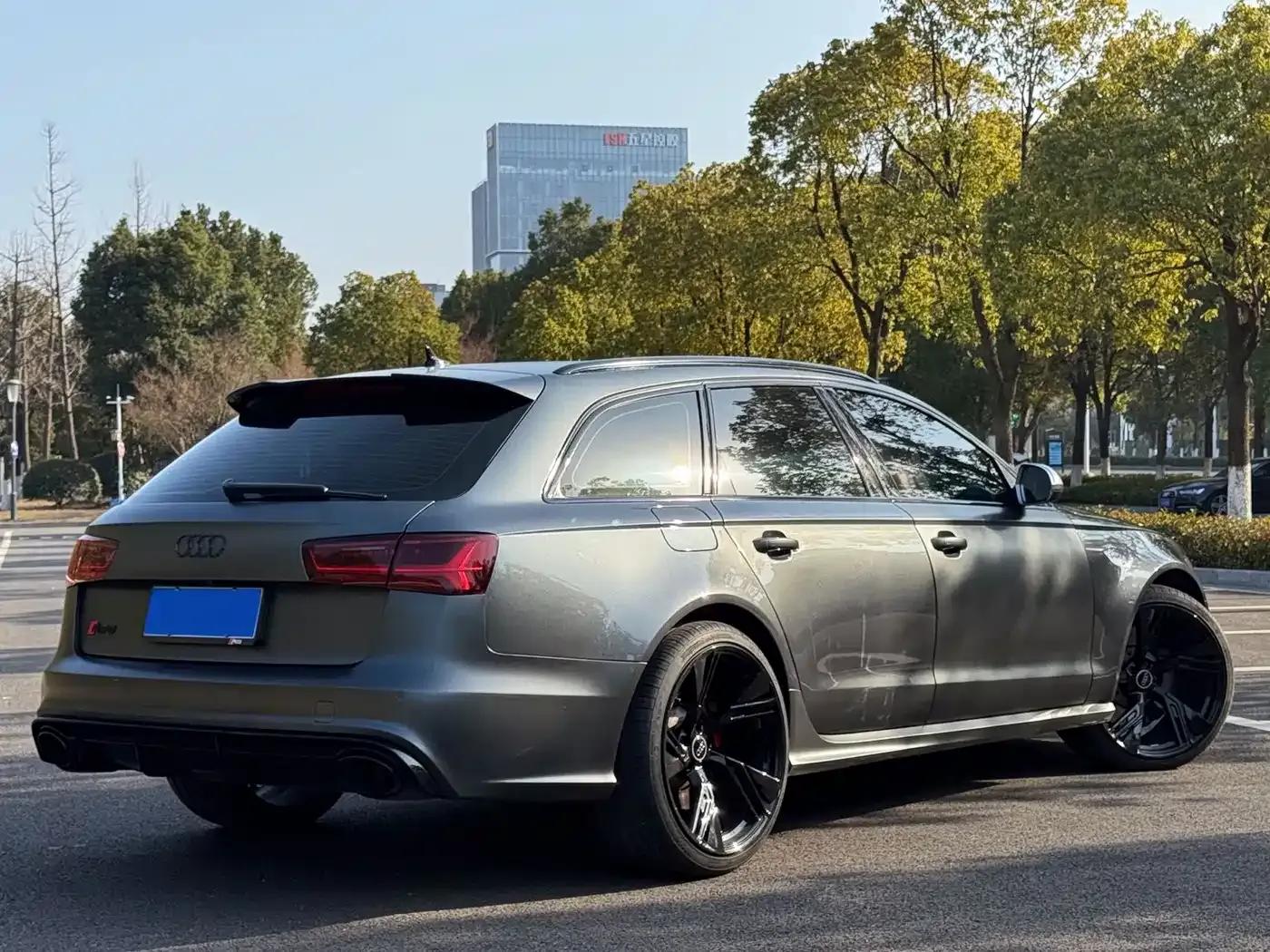 2016 Audi RS 6 4.0T Avant — миниатюра 3