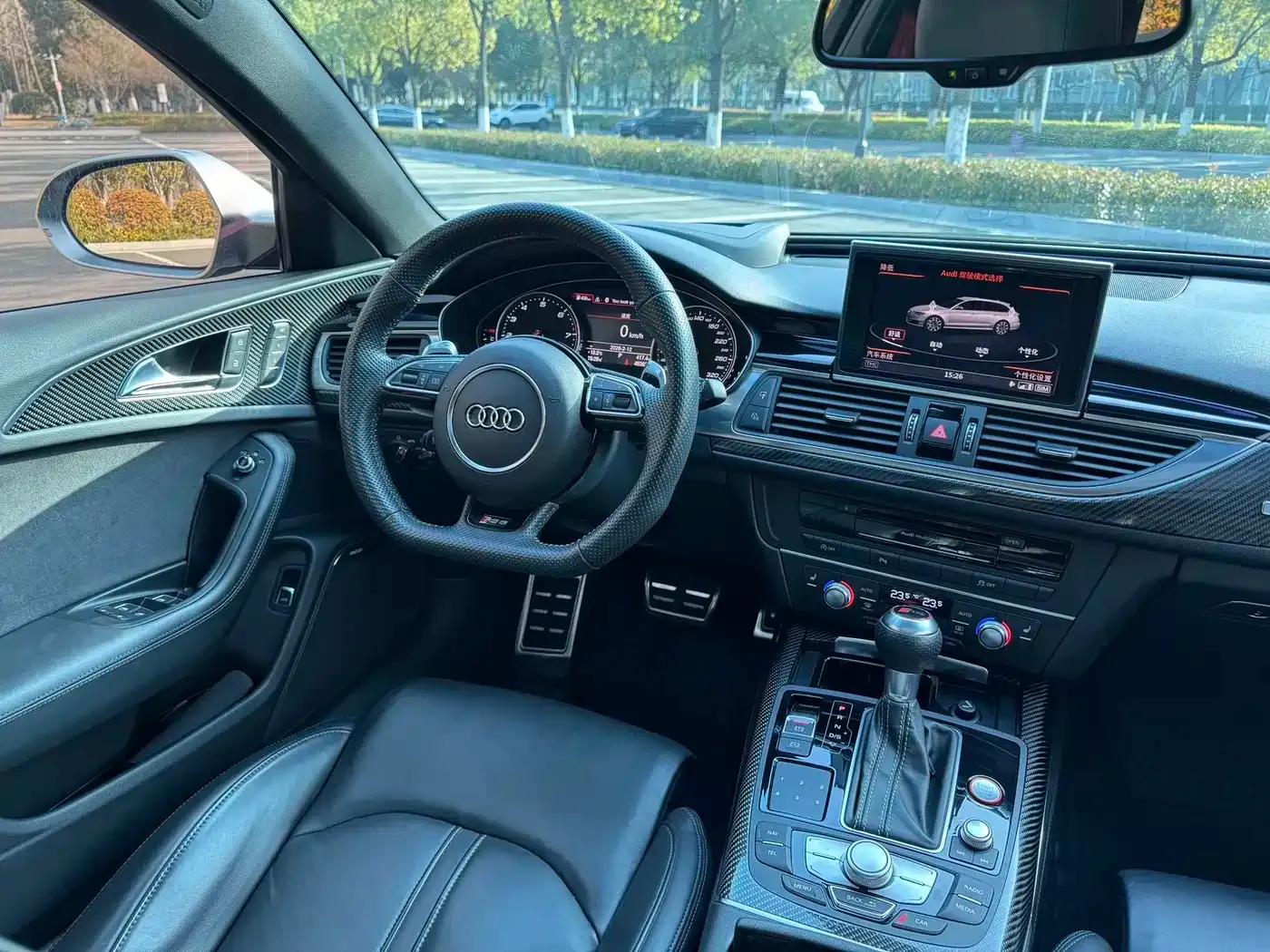 2016 Audi RS 6 4.0T Avant — миниатюра 6