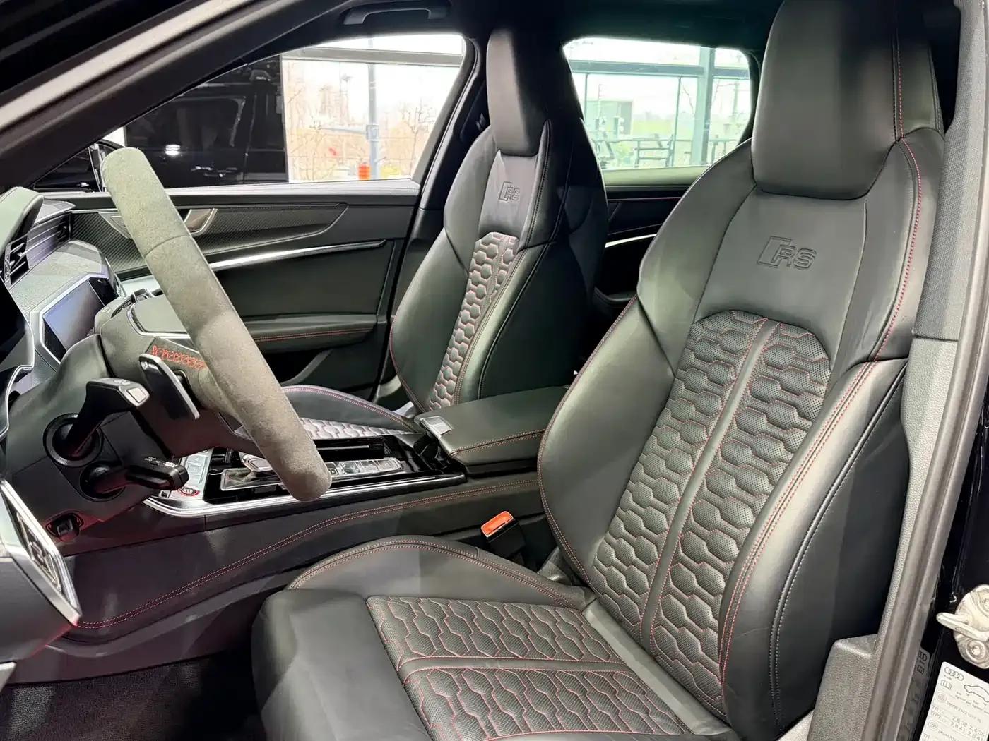 2022 Audi RS 6 RS 6 4.0T Avant — миниатюра 8