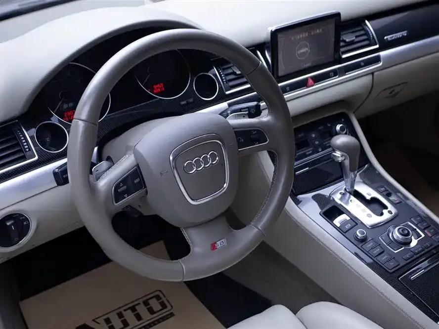 2009 Audi S8 5.2 FSI quattro — миниатюра 12