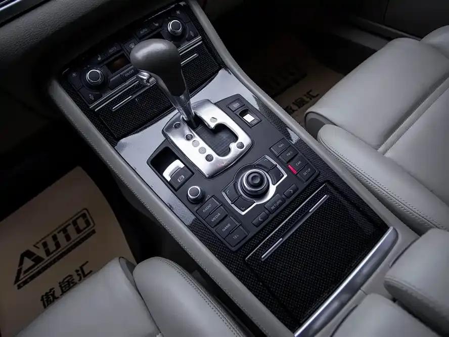 2009 Audi S8 5.2 FSI quattro — миниатюра 13