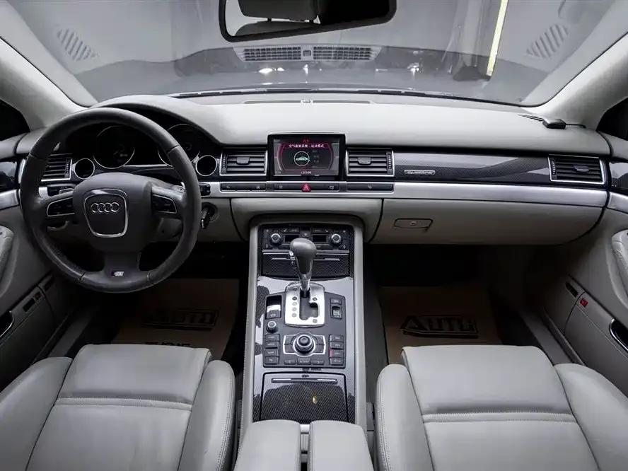2009 Audi S8 5.2 FSI quattro — миниатюра 8