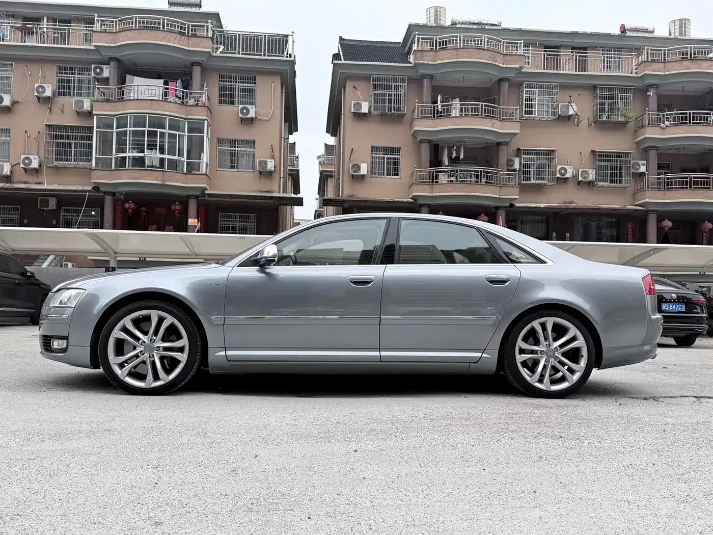 2009 Audi S8 5.2 FSI quattro — миниатюра 2