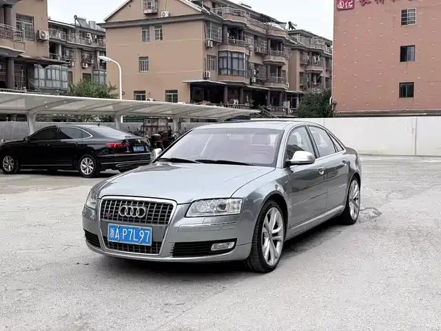 2009 Audi S8 5.2 FSI quattro