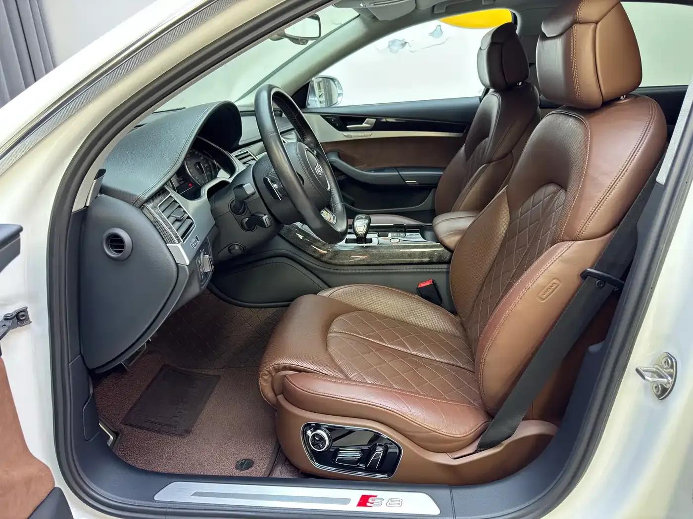 2014 Audi S8 4.0TFSI quattro — миниатюра 14
