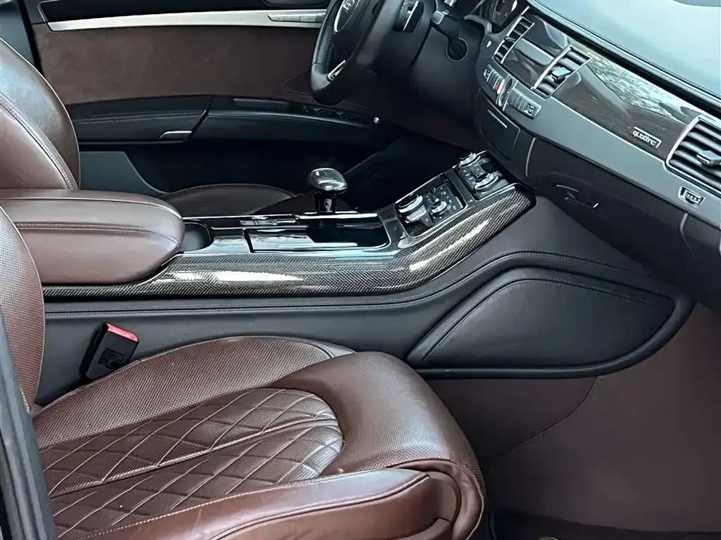 2013 Audi S8 4.0TFSI quattro — миниатюра 12