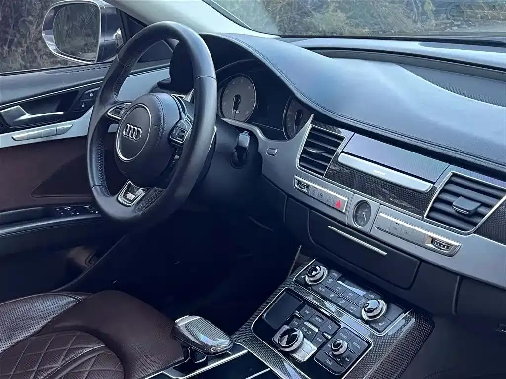 2013 Audi S8 4.0TFSI quattro — миниатюра 13