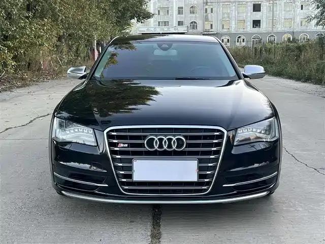 2013 Audi S8 4.0TFSI quattro