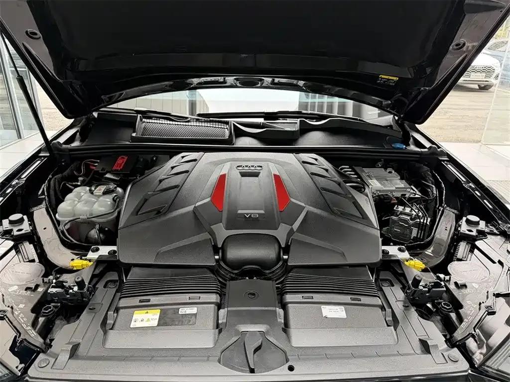 Audi SQ7 2024 4.0 TFSI Dark Knight Edition — миниатюра 8