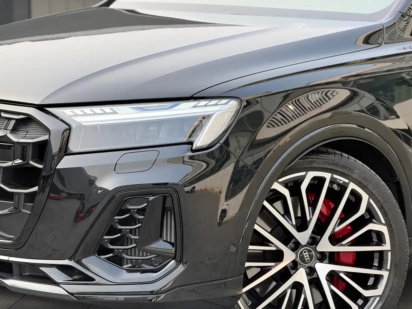 Audi SQ7 2024 4.0 TFSI — миниатюра 2