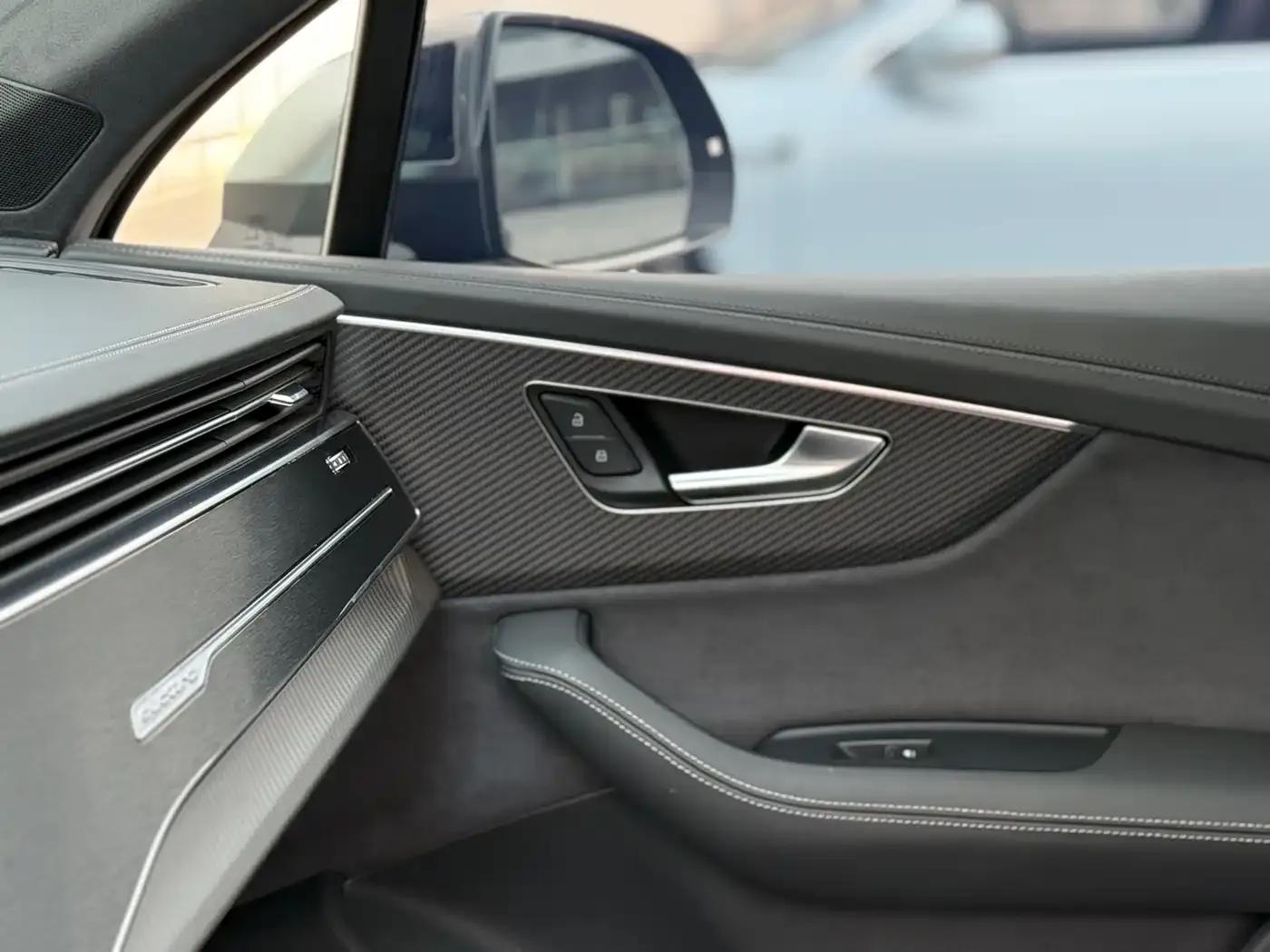 Audi SQ7 2024 4.0 TFSI — миниатюра 22