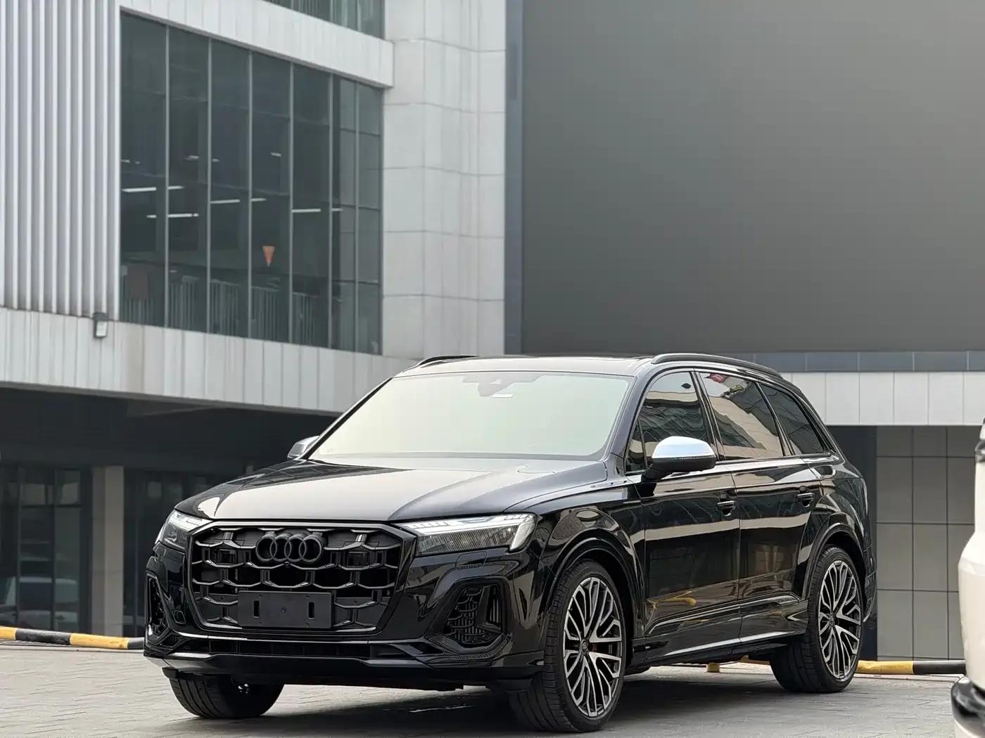 Audi SQ7 2024 4.0 TFSI — миниатюра 6