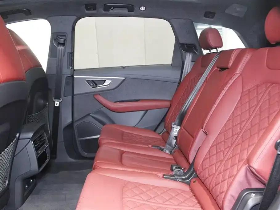 Audi SQ7 2024 4.0 TFSI — миниатюра 8