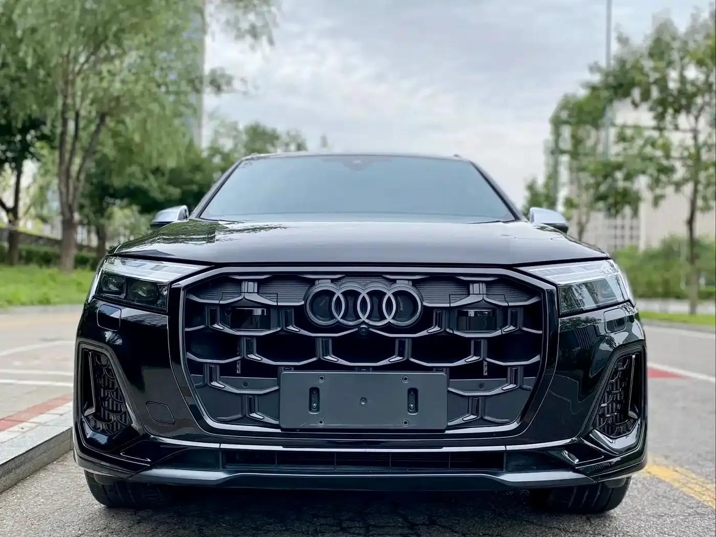 Audi SQ7 2024 4.0 TFSI — миниатюра 2