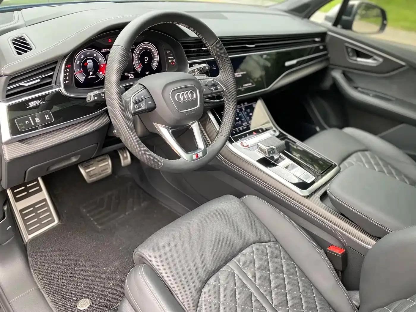 Audi SQ7 2024 4.0 TFSI — миниатюра 13