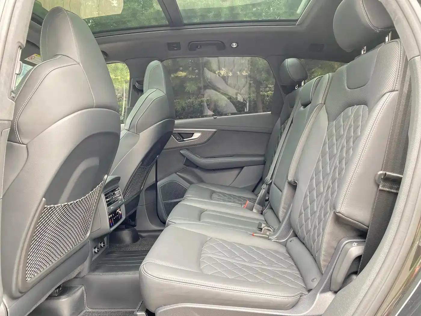 Audi SQ7 2024 4.0 TFSI — миниатюра 16