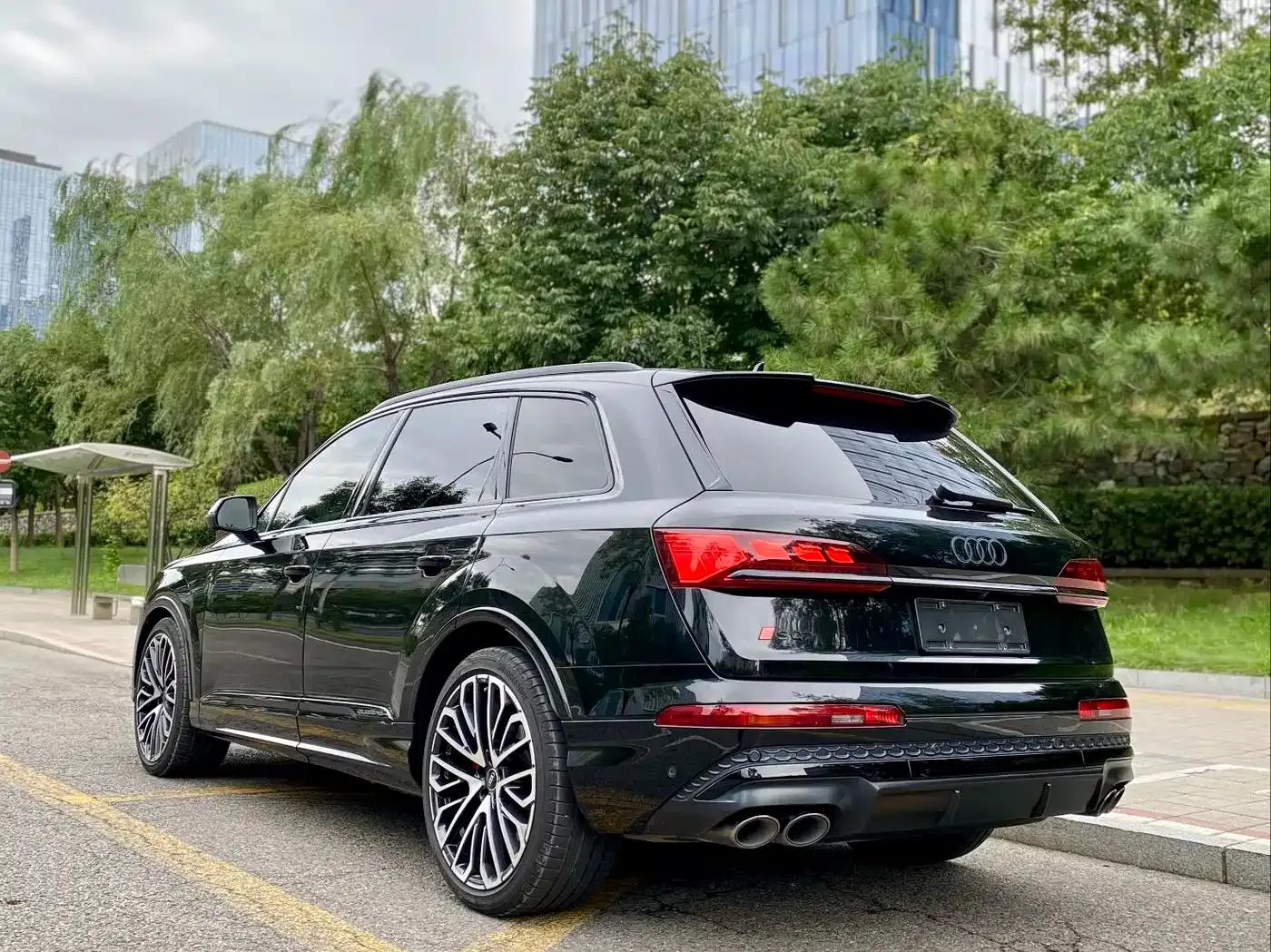 Audi SQ7 2024 4.0 TFSI — миниатюра 3