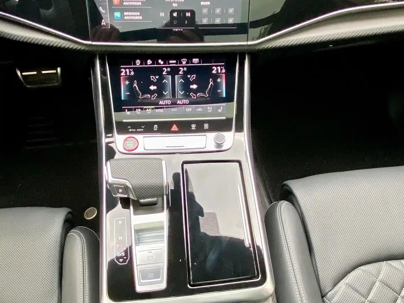 Audi SQ7 2024 4.0 TFSI — миниатюра 22