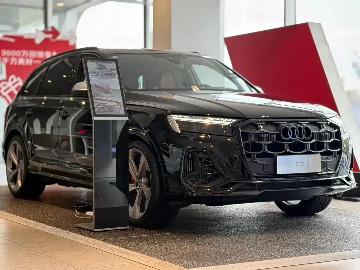 Audi SQ7 2024 4.0 TFSI — миниатюра 4