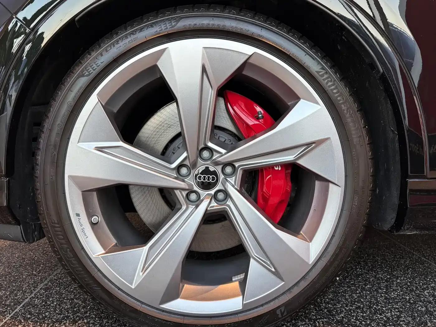 Audi SQ7 2024 4.0 TFSI — миниатюра 7