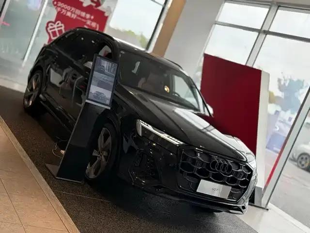 Audi SQ7 2024 4.0 TFSI