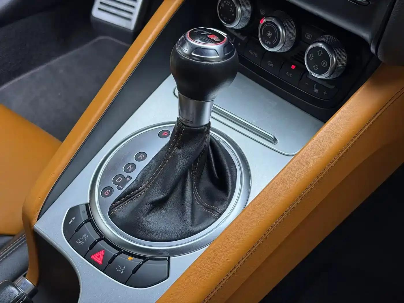 2013 Audi TTS Coupe 2.0TFSI quattro — миниатюра 18