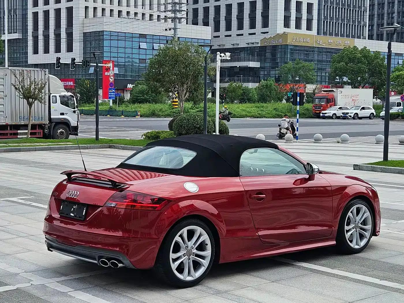 2013 Audi TTS Roadster 2.0TFSI quattro — миниатюра 12