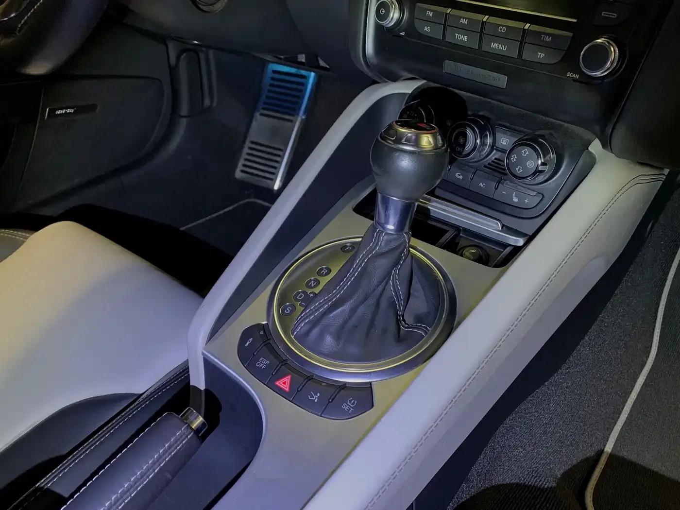 2011 Audi TTS Coupe 2.0TFSI quattro — миниатюра 13