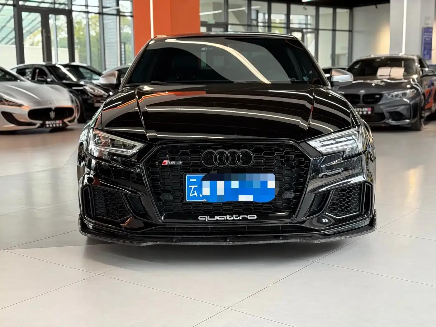 Audi RS 3 2017 RS 3 2.5T Limousine — миниатюра 1