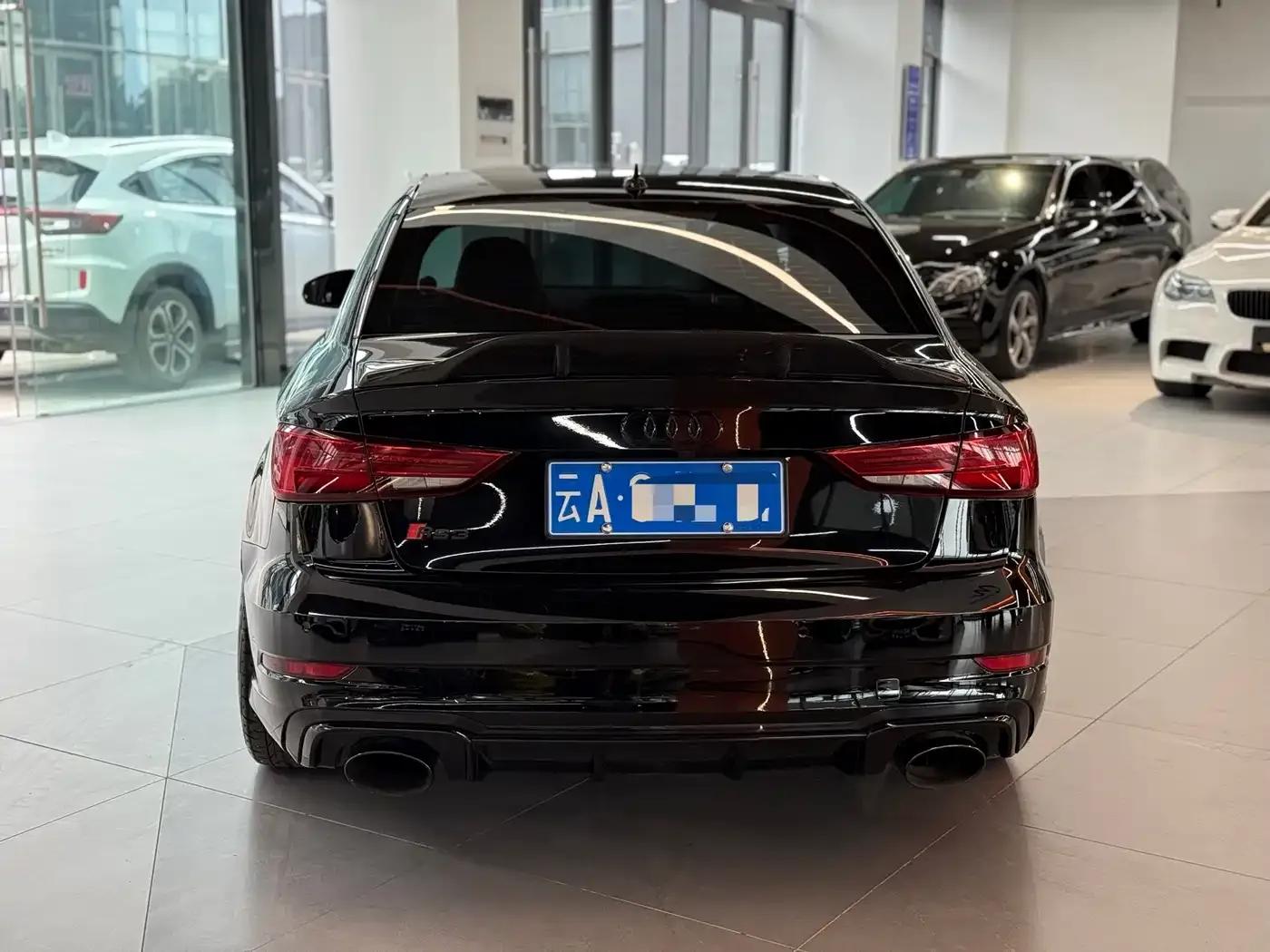 Audi RS 3 2017 RS 3 2.5T Limousine — миниатюра 4