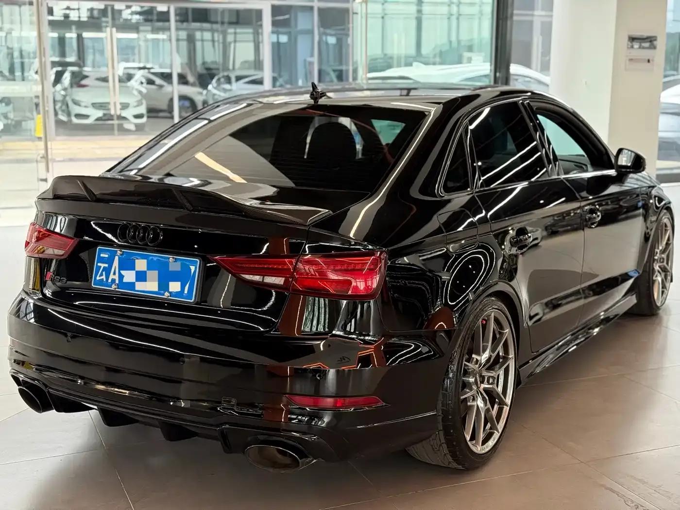 Audi RS 3 2017 RS 3 2.5T Limousine — миниатюра 5