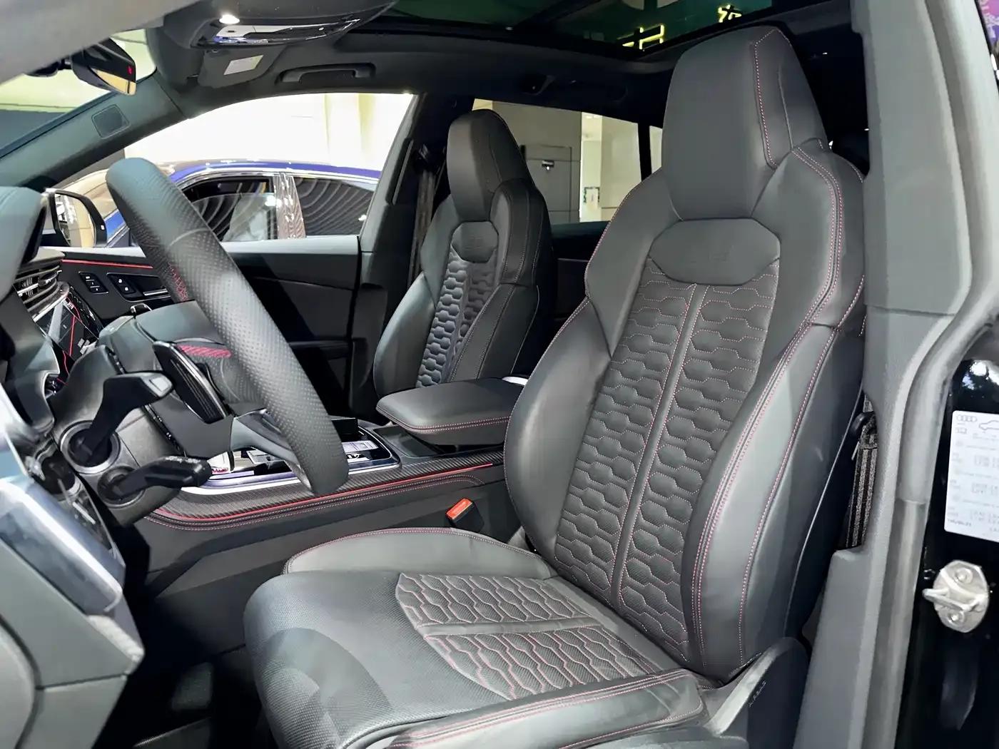 2022 Audi RS Q8 4.0T — миниатюра 13