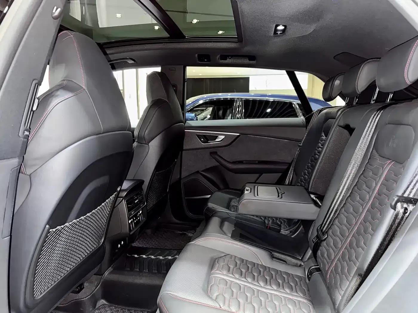 2022 Audi RS Q8 4.0T — миниатюра 14