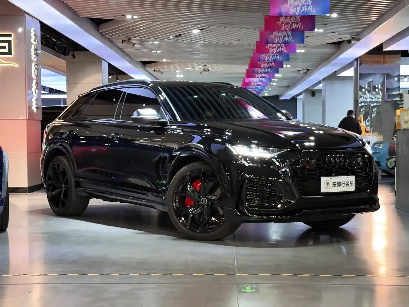 2022 Audi RS Q8 4.0T — миниатюра 3