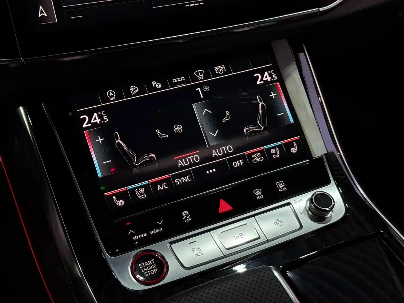 2022 Audi RS Q8 4.0T — миниатюра 10