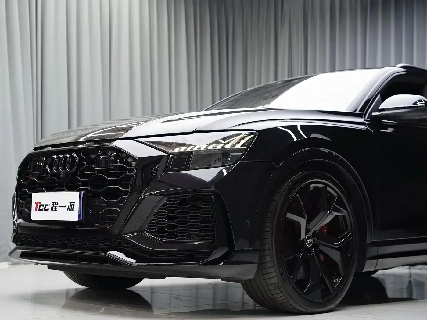 2021 Audi RS Q8 4.0T — миниатюра 2