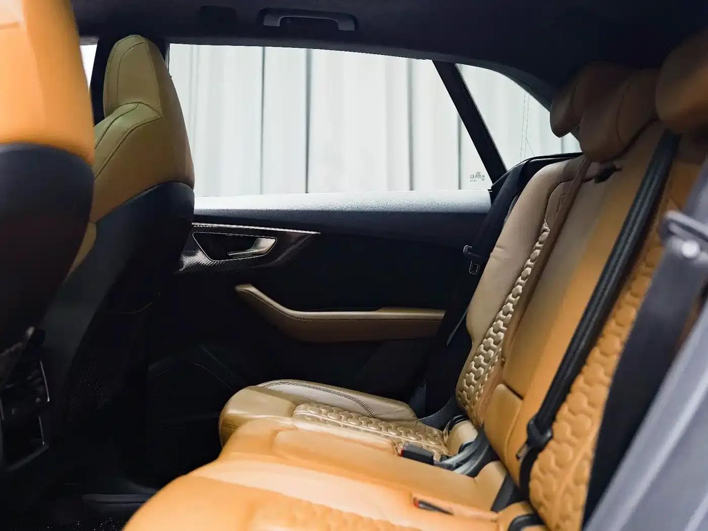 2021 Audi RS Q8 4.0T — миниатюра 10