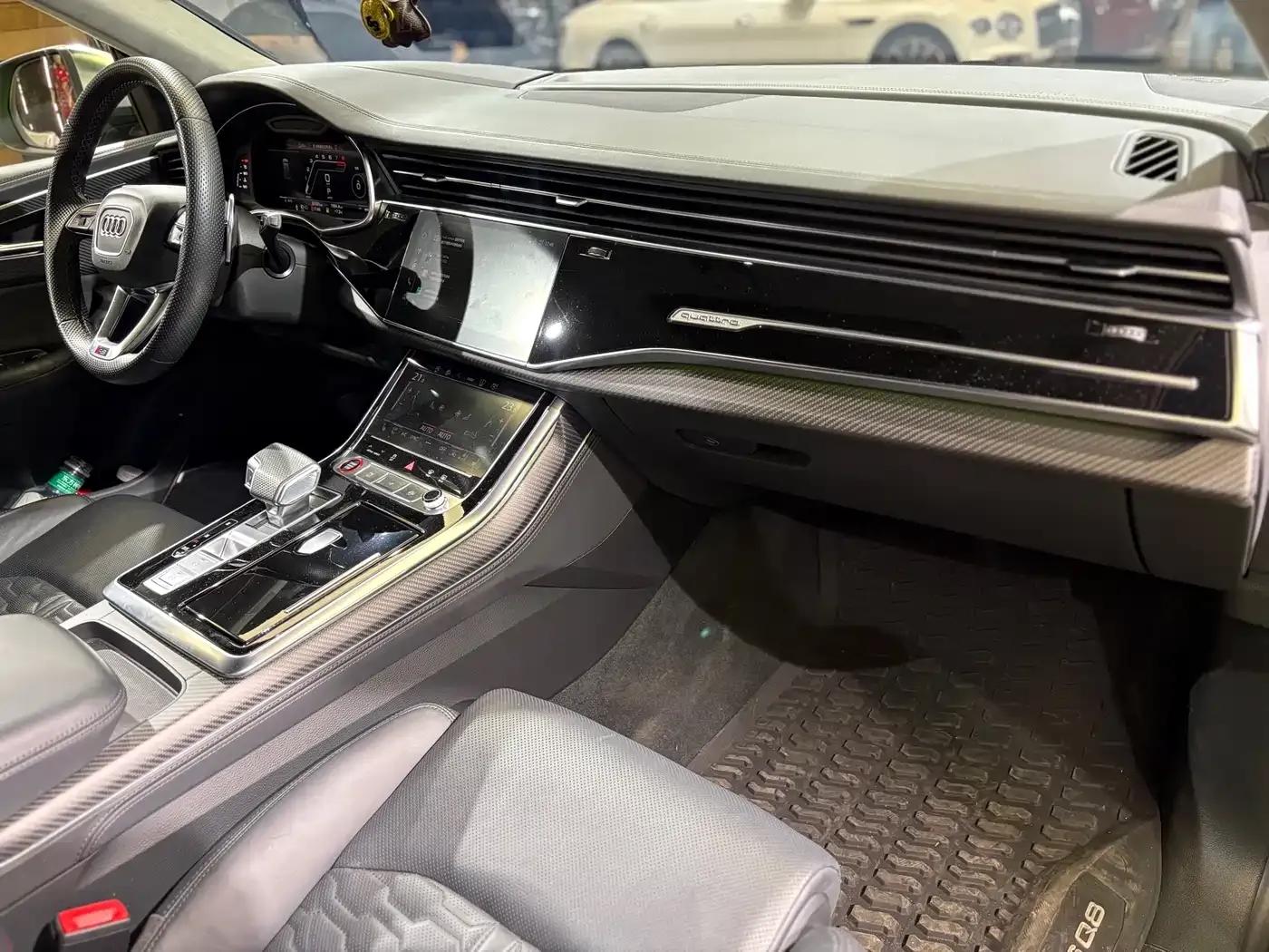 2022 Audi RS Q8 4.0T — миниатюра 24