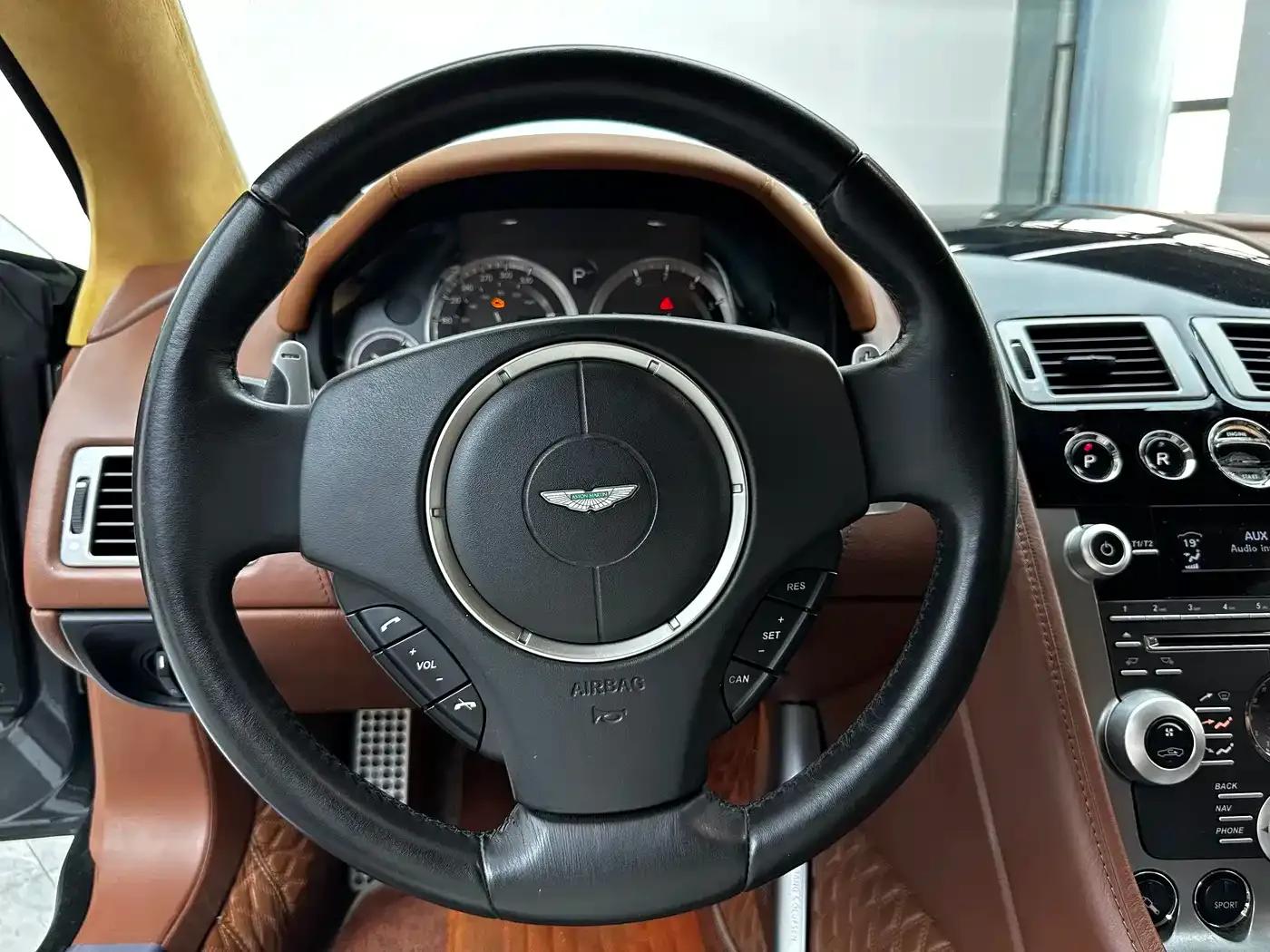2010 Rapide 6.0L — миниатюра 15