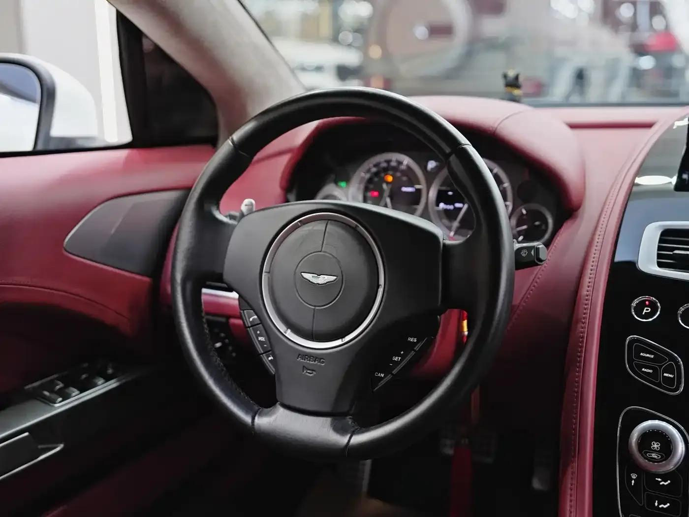 2017 Rapide 6.0L S — миниатюра 16