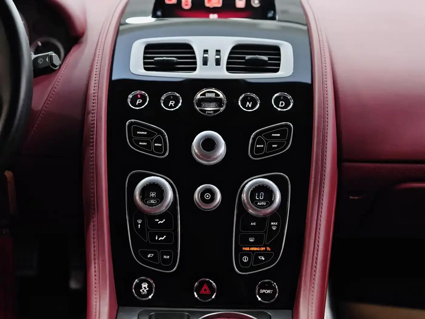 2017 Rapide 6.0L S — миниатюра 19