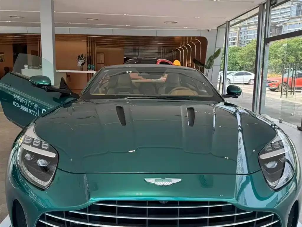 Aston Martin DB12 2023 4.0T V8 Coupe — миниатюра 2