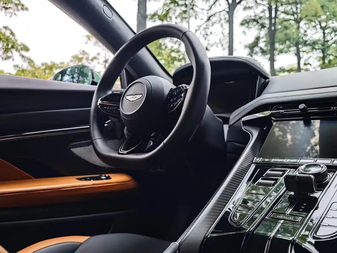 Aston Martin DB12 2023 4.0T V8 Coupe — миниатюра 18