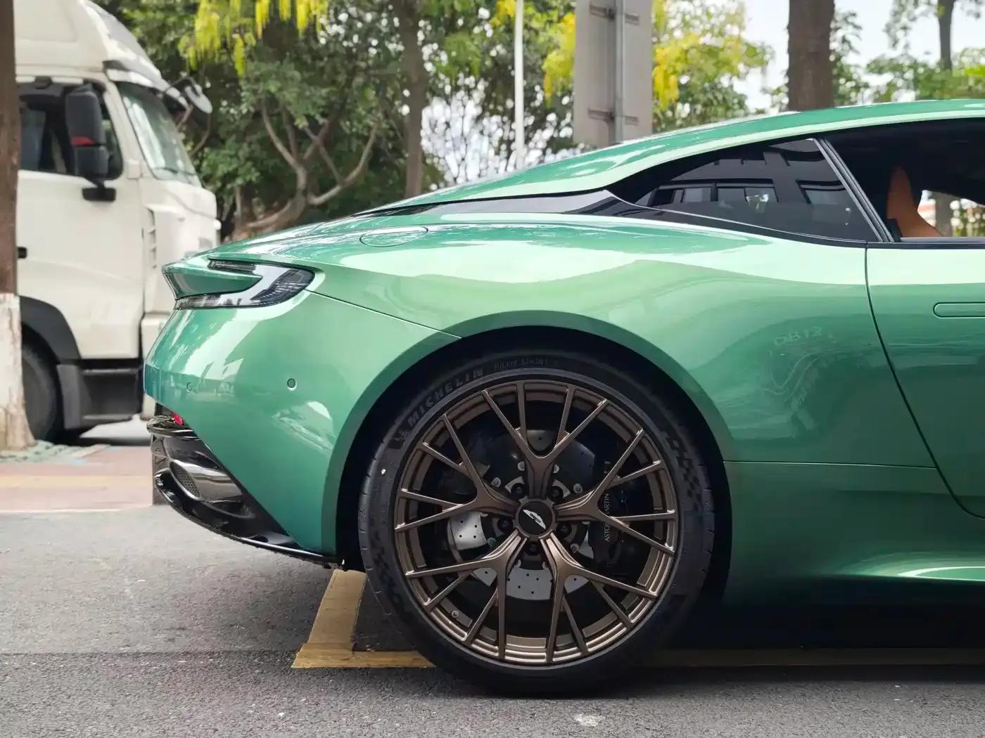 Aston Martin DB12 2023 4.0T V8 Coupe — миниатюра 20