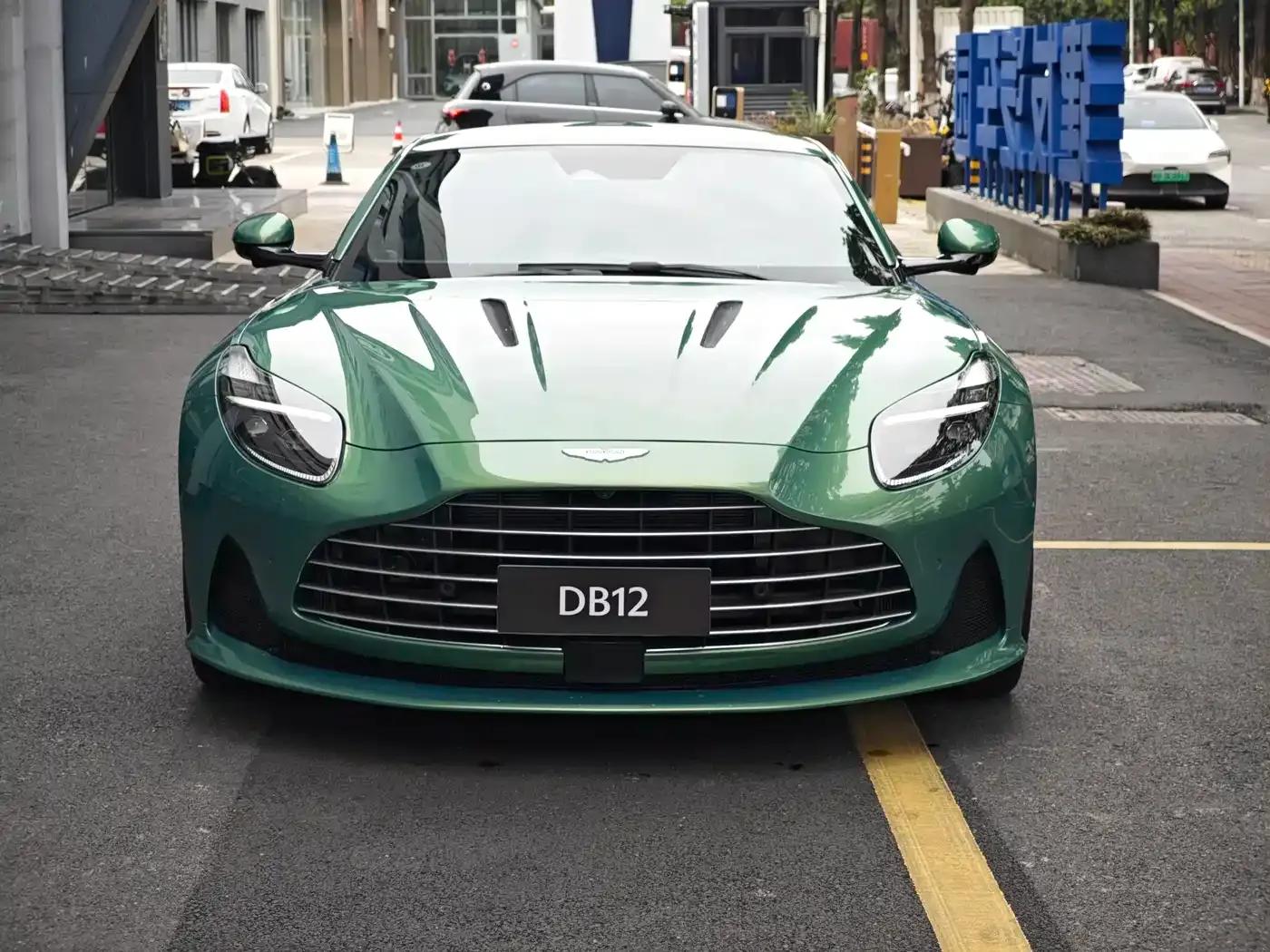 Aston Martin DB12 2023 4.0T V8 Coupe — миниатюра 5