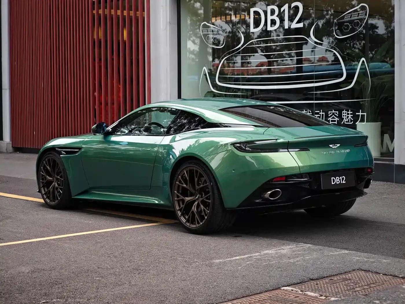 Aston Martin DB12 2023 4.0T V8 Coupe — миниатюра 8
